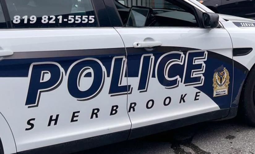 Arrestation un individu en fait voir de toutes les couleurs aux policiers 