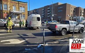 Accident 4 véhicules impliqués sur le boulevard Charest 