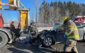 Accident avec un blessé grave sur l'autoroute 40 après une collision avec un camion à atténuateur d'impact
