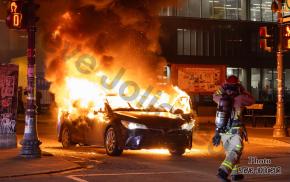 Québec - Un véhicule complètement en feu dans St-Roch 
