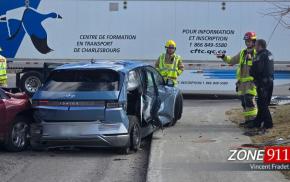 Accident impliquant trois véhicules à l'intersection de Seigneuriale et Louis-XIV à Beauport 