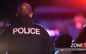 Les policiers investissent un bar rempli de mineurs
