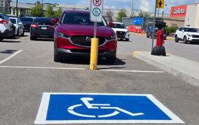 Le SPVQ procède à une opération qui cible les espaces de stationnement réservés à l’usage exclusif des personnes en situation de handicap
