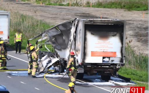 Camion cube en feu sur l’autoroute Charest : congestion dans le secteur de Blaise-Pascal