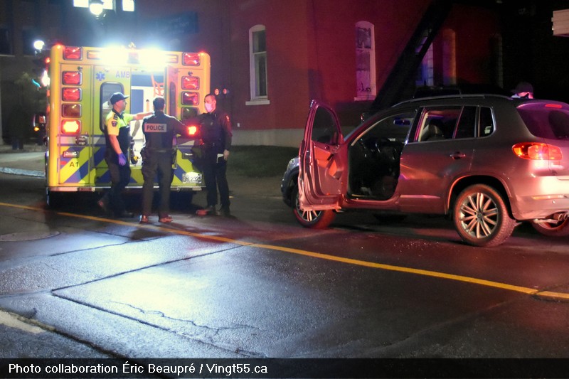 Iv père bébé paramédics SQ arrestation Crédit photo Eric Beaupré Vingt5