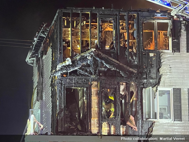 Incendie majeur avec sauvetage d'une femme et d'un enfant dans le secteur de Val-Bélair