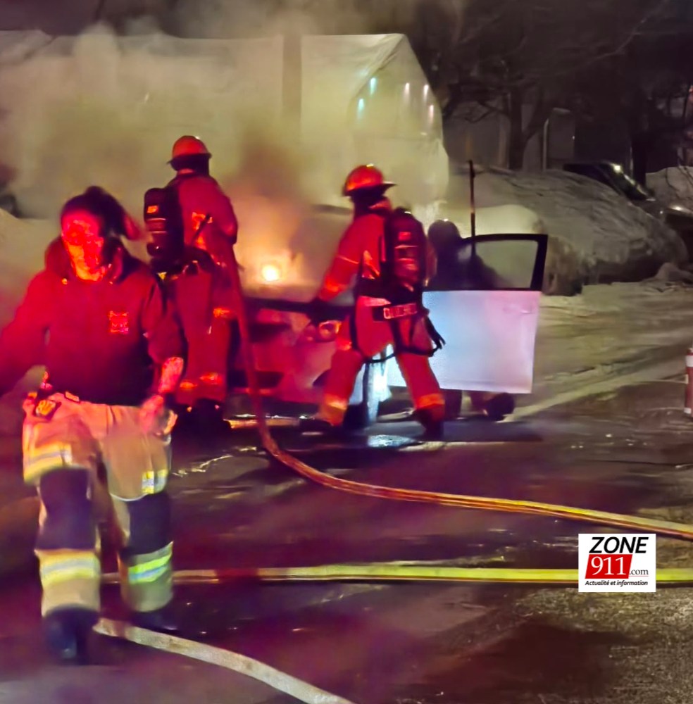 Véhicule en feu à Beauport dans le secteur nord