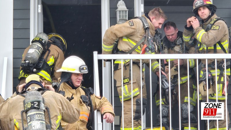 Québec - Incendie dans un condo : une deuxième alarme demandée dans le secteur Laurentien