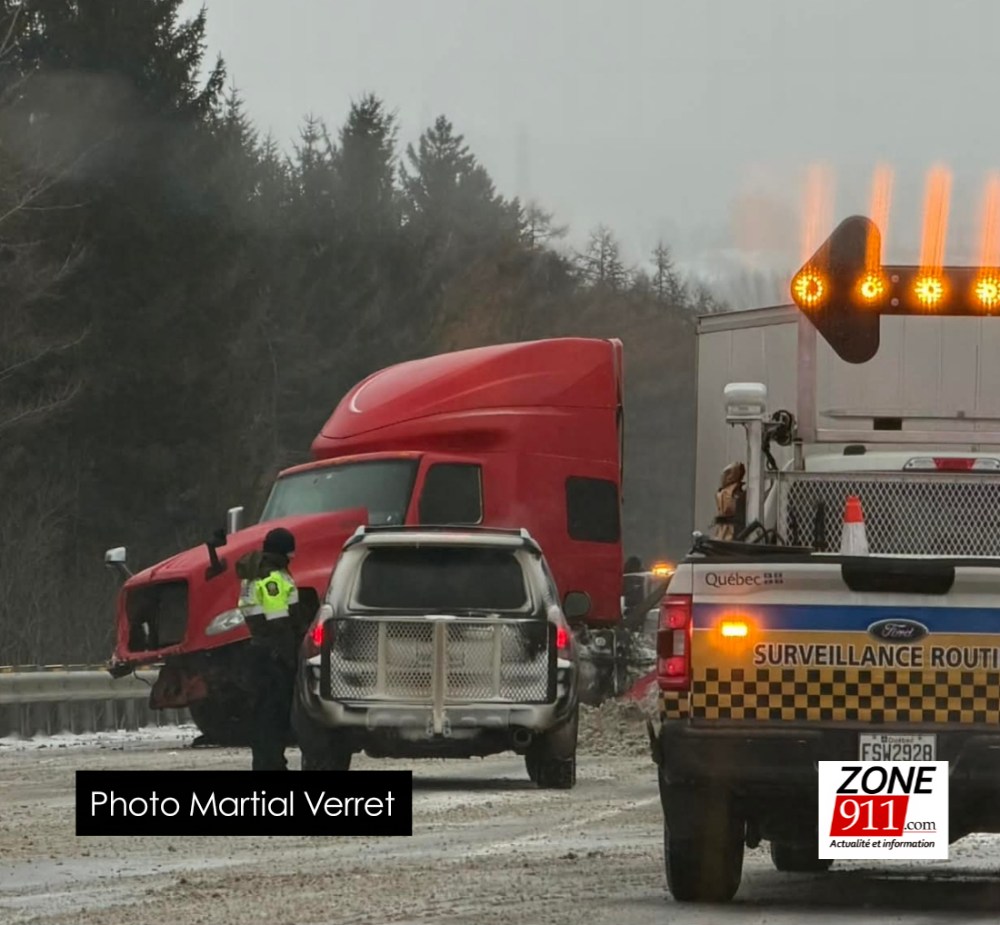Accident sur l'autoroute Laurentienne à Québec un camion semi-remorque impliqué