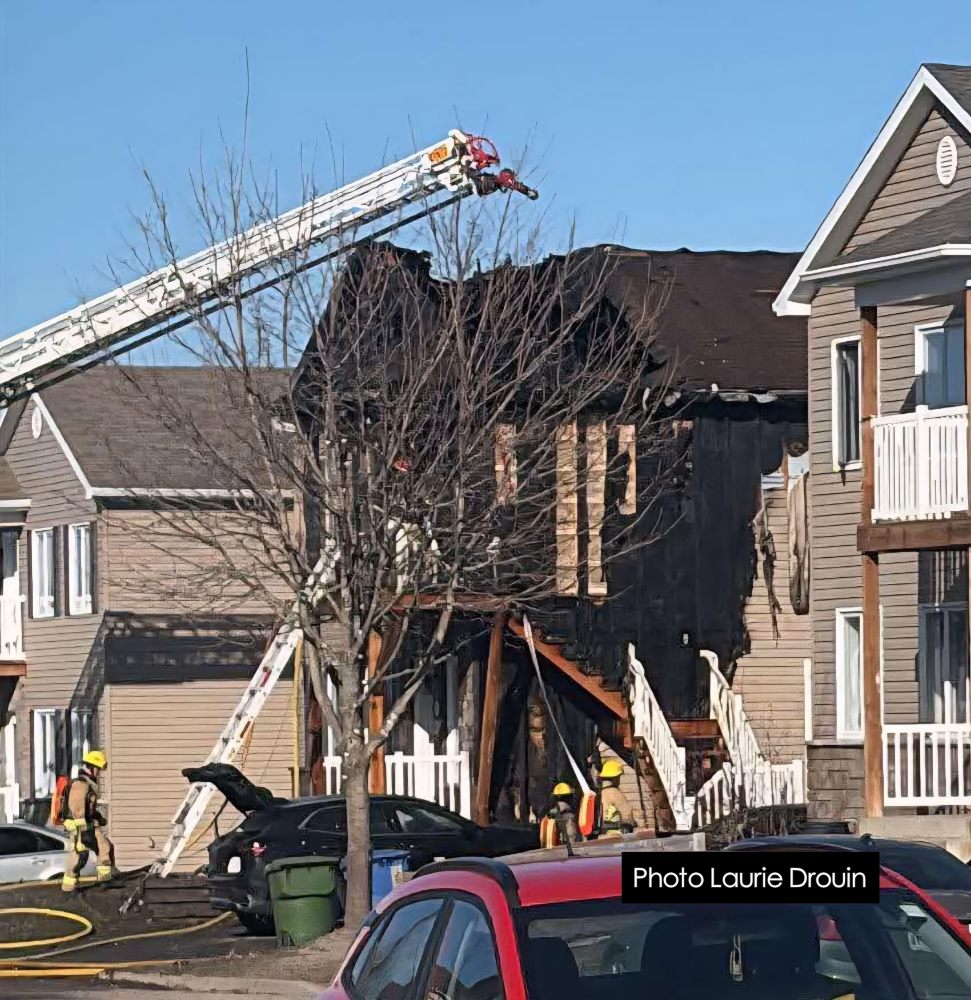 received_940070832225613_Z9