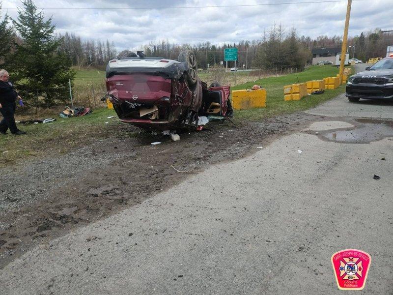 Grave accident à St-Joseph de Beauce : un véhicule fait une embardée dans une sortie 