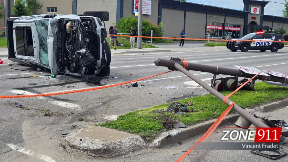 Spectaculaire accident impliquant un véhicule volé sur le boulevard Hamel